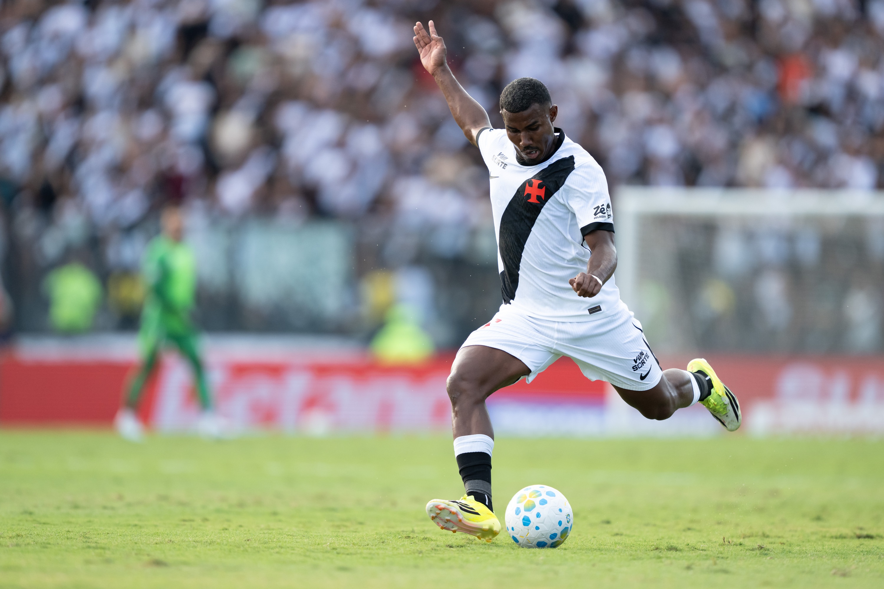 kaiyun-巴媒：多特和药厂有意瓦斯科达伽马后卫库巴亚诺，已进行接触